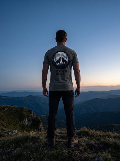 The Dark Hours : Wolves At Midnight T-shirt